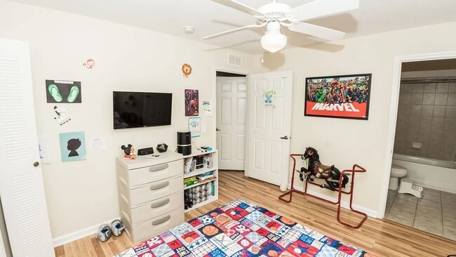 Building Photo - Charming 4BR Townhome in Panama City Beach