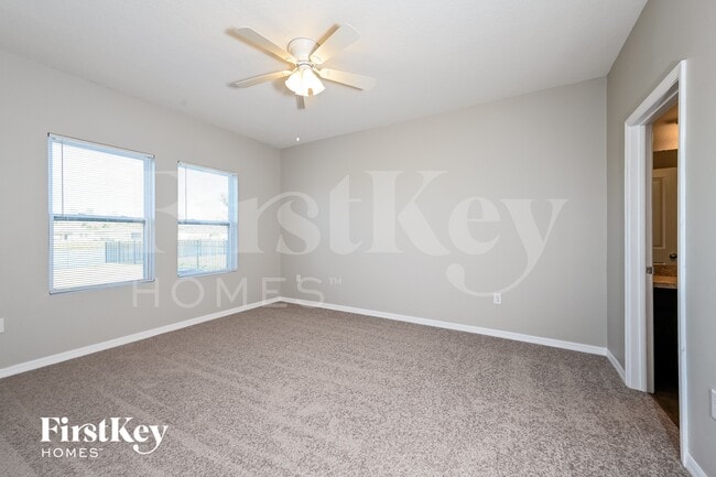 Building Photo - 3056 Gibraltar Blvd