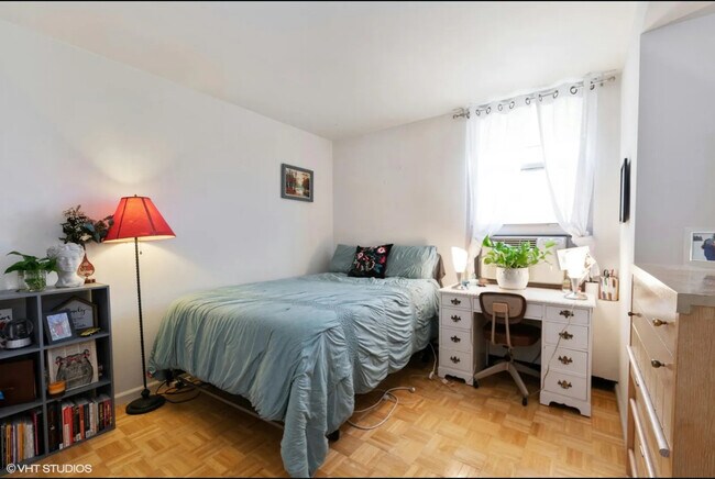 Building Photo - 3950 N Lake Shore Dr