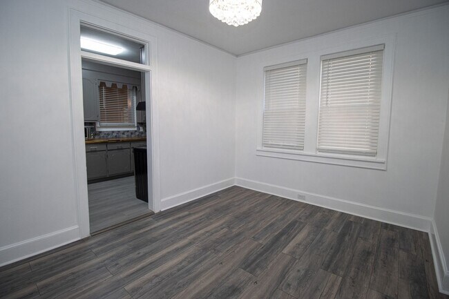 Building Photo - Renovated Historic Columbia Gem: 3-Bed, 2-Bath Home with Modern Updates ~ JUST REDUCED!