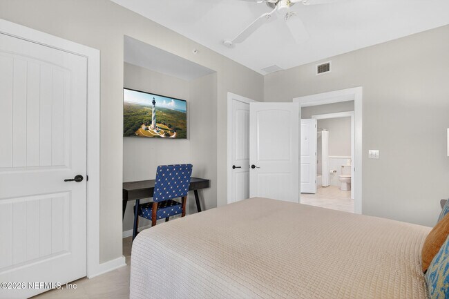 Building Photo - 955 Registry Blvd