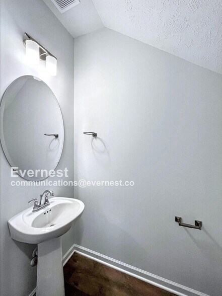 Building Photo - 218 Ansley Wy