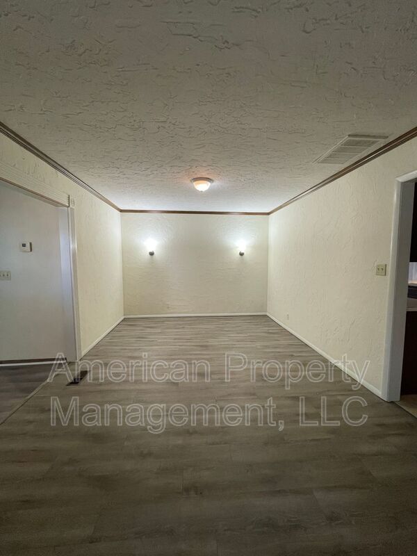 Building Photo - 2911 East 78th St S