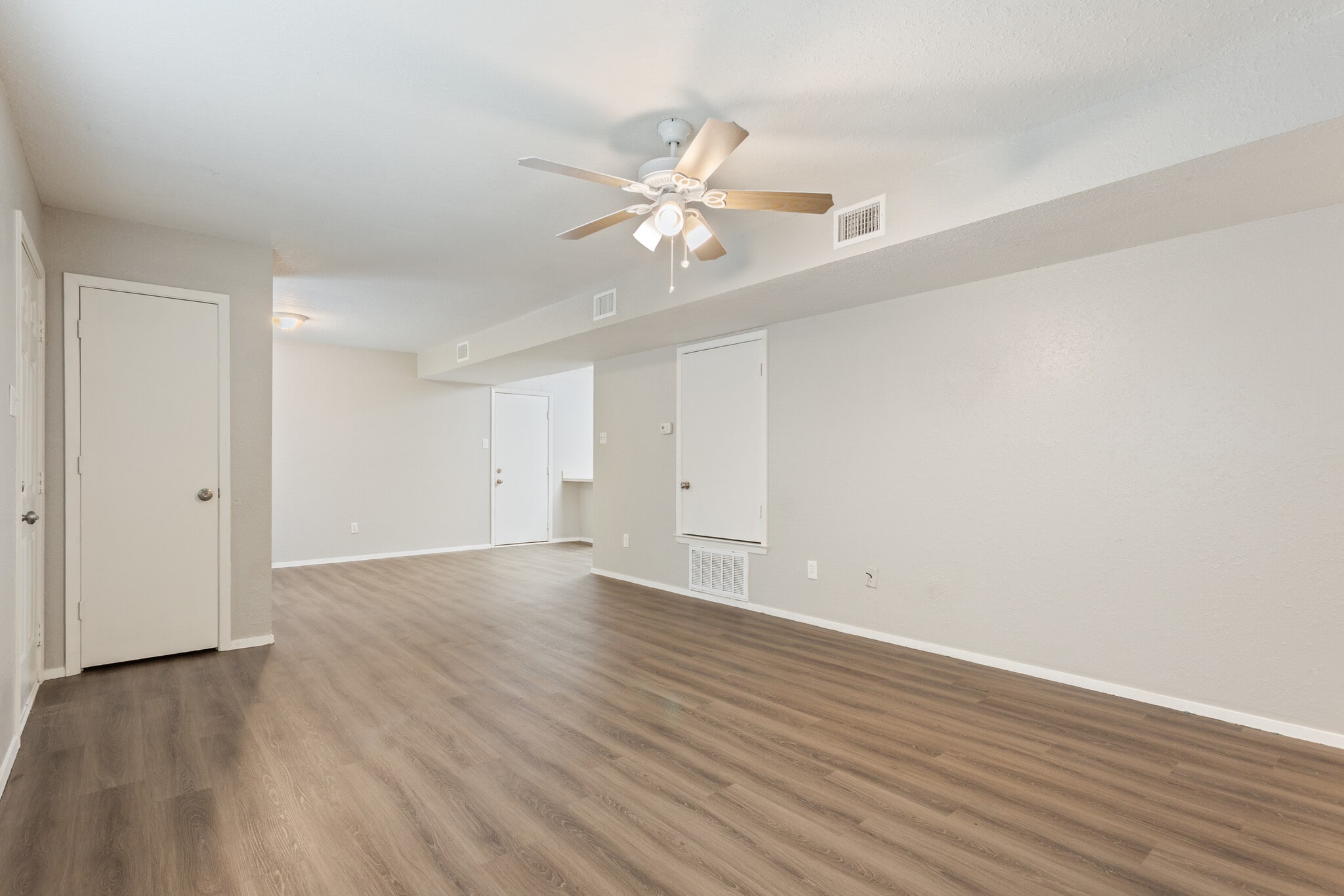 Building Photo - 306 Avenue G