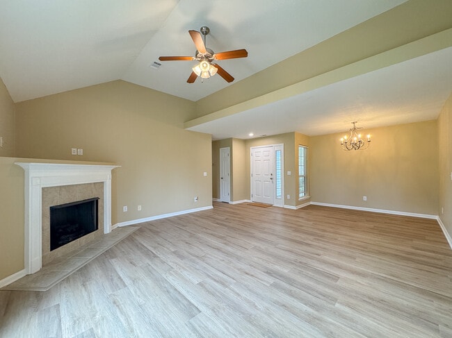 Building Photo - 304 Brina Rd