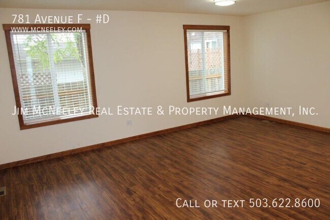 Building Photo - 781 Avenue F