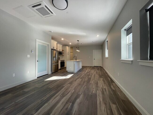 Building Photo - 25 Lowell St