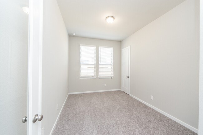 Building Photo - 2131 Wisteria Cove Dr