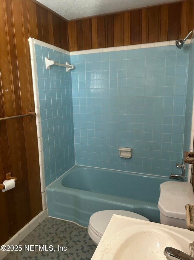 Building Photo - 5104 Palmer Ave