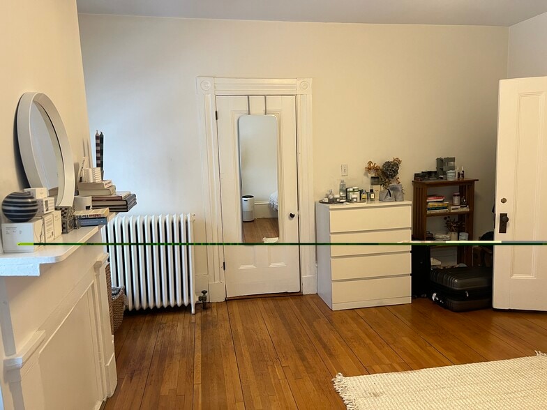 Room 3 - 10 Trowbridge St