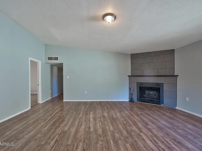 Building Photo - 405 Shattuck St