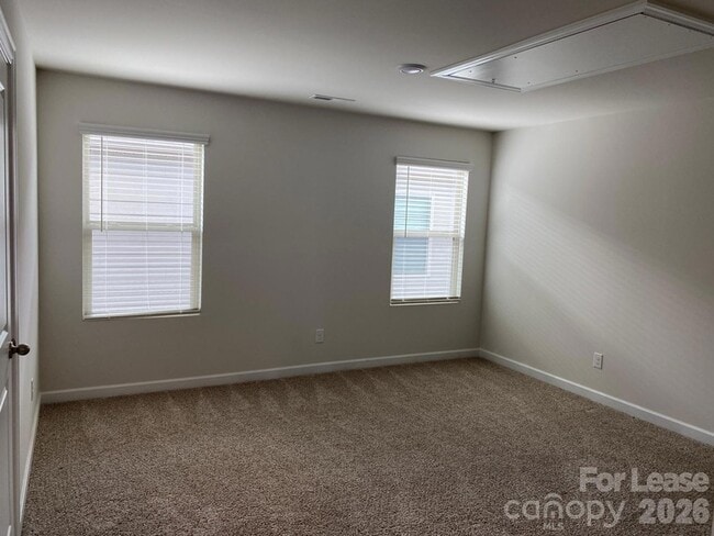 Building Photo - 11819 Midnight Wy