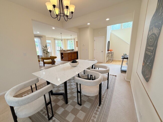 Building Photo - For Rent – Bright & Spacious Home with Bonus Room