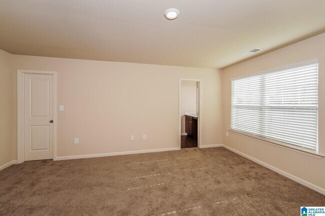 Building Photo - 124 Clover Ln