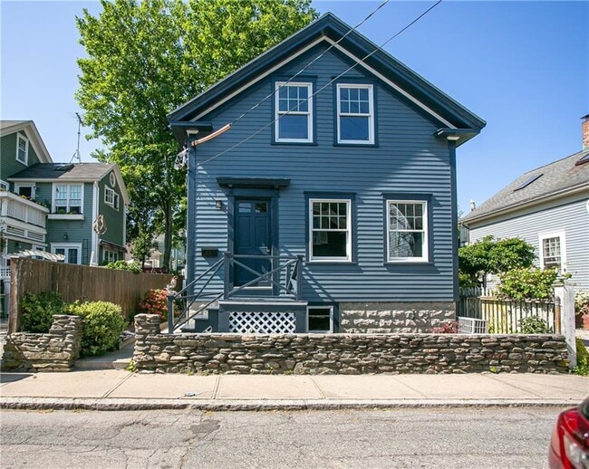 Building Photo - 5 Cherry St