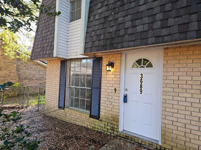 Primary Photo - 3689 E Olive Rd