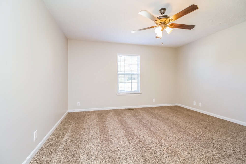 Building Photo - 634 Woodland Hills Dr