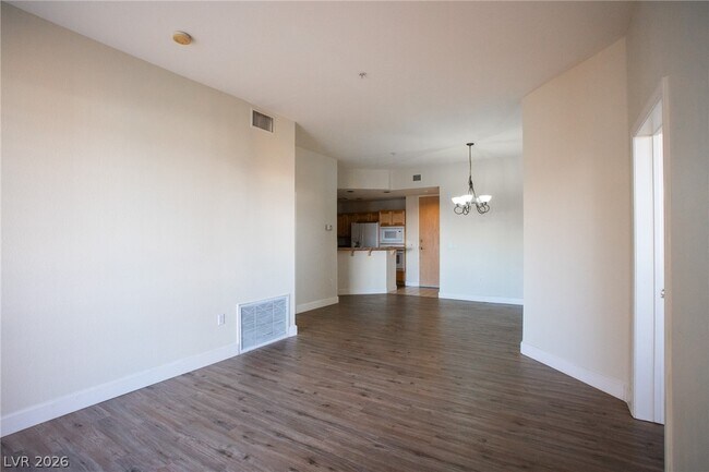 Building Photo - 51 E Agate Ave