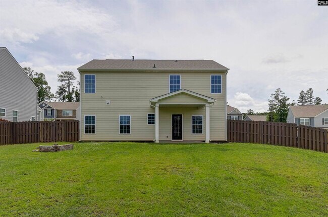 Building Photo - 414 Tulip Way