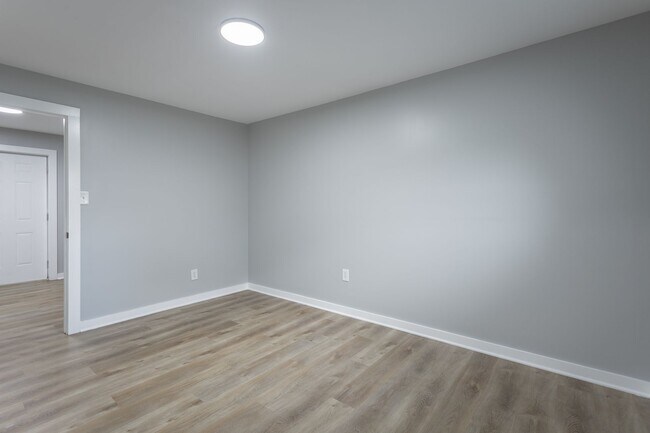 Building Photo - Renovated modern 1 bedroom, 1-bathroom apa...