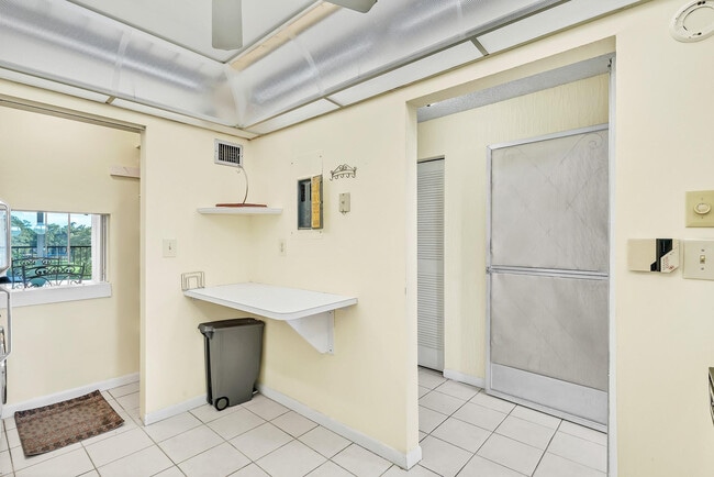 Building Photo - 6200 NW 44th St