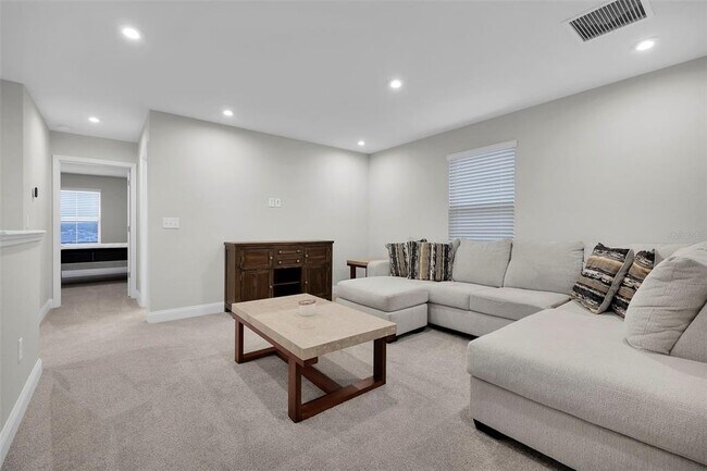 Building Photo - 13124 Holsinger Blvd