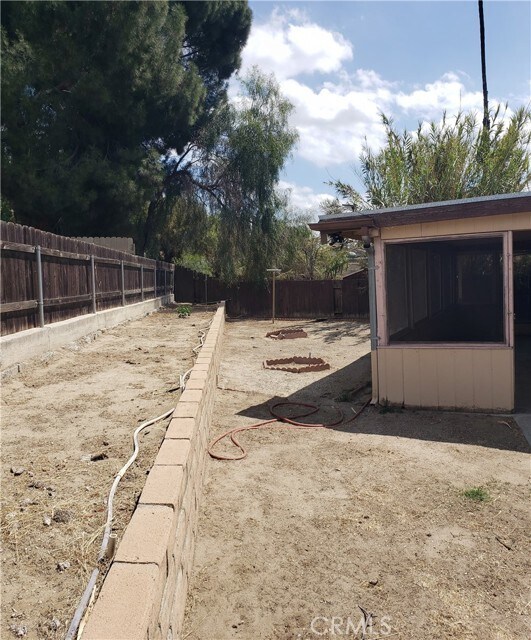 Building Photo - 2125 San Bernardo Ave