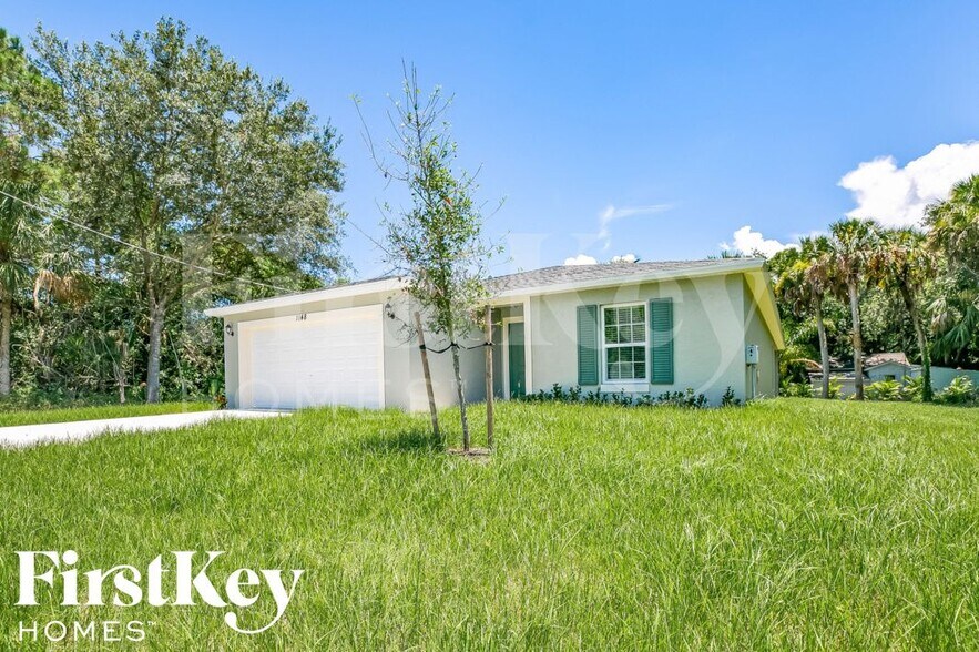 Building Photo - 1148 SW Ackard Ave