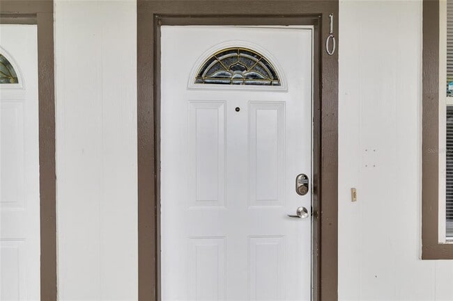 Building Photo - 6519 W Newberry Rd