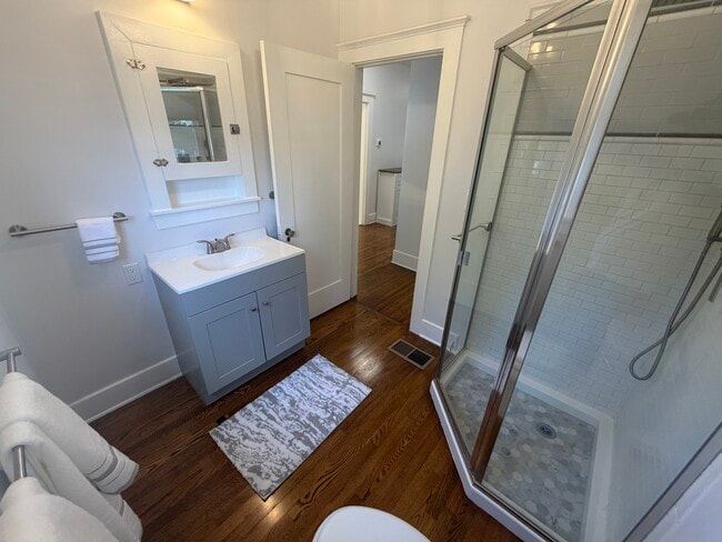 Downstairs Bath 4 - 713 S Bronson Ave