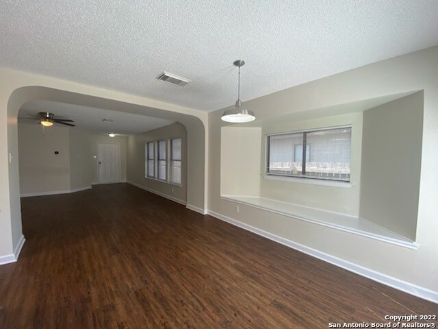 Building Photo - 6003 Limestone Mill Dr