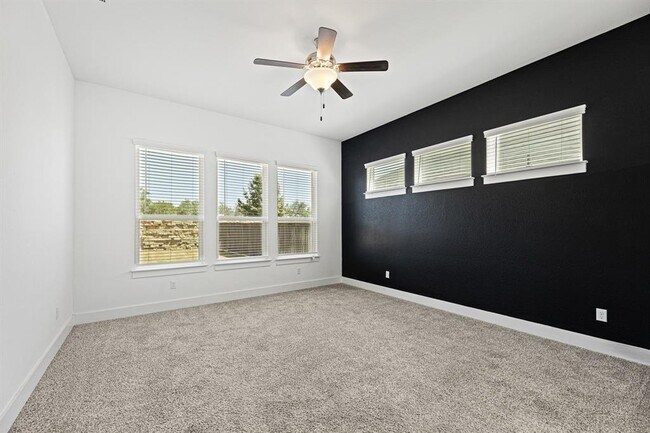 Building Photo - 1105 Lickety Ln