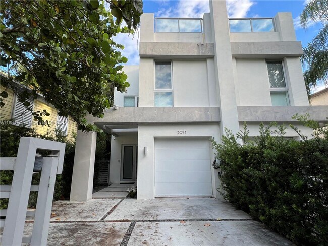 Building Photo - 3071 Orange St