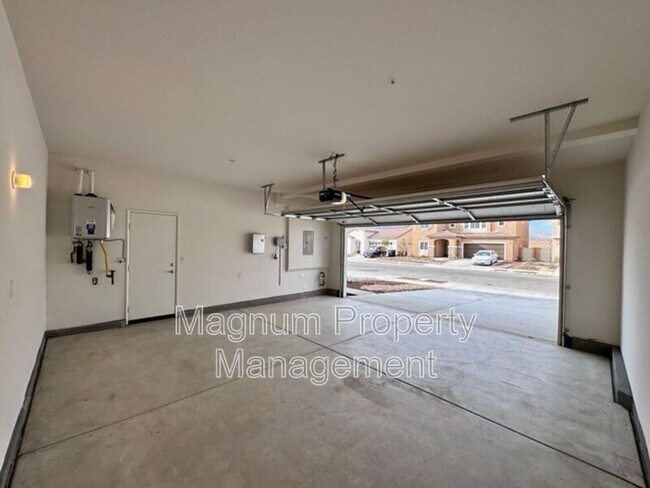 Building Photo - 31343 Autumn Blaze Dr