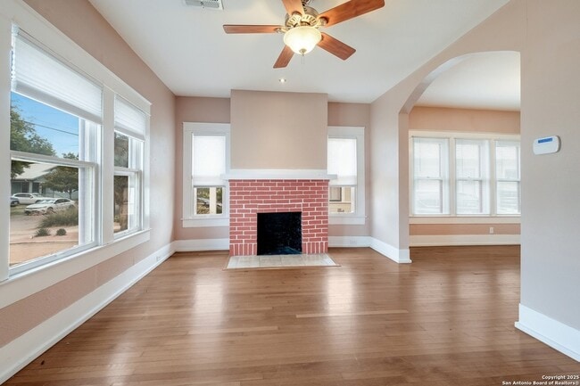 Building Photo - 638 Cedar St