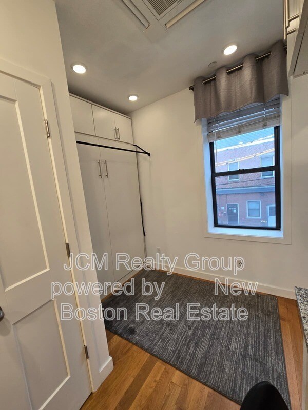 Building Photo - 16 Fifth Street