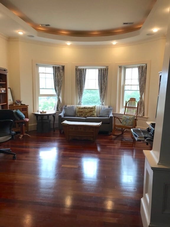 Building Photo - 55 Magazine St