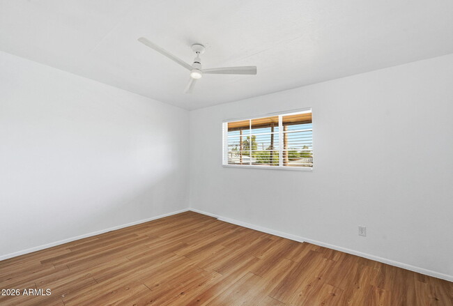Building Photo - 2150 W Missouri Ave