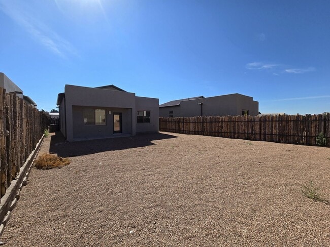 Building Photo - 4038 Fairly Rd
