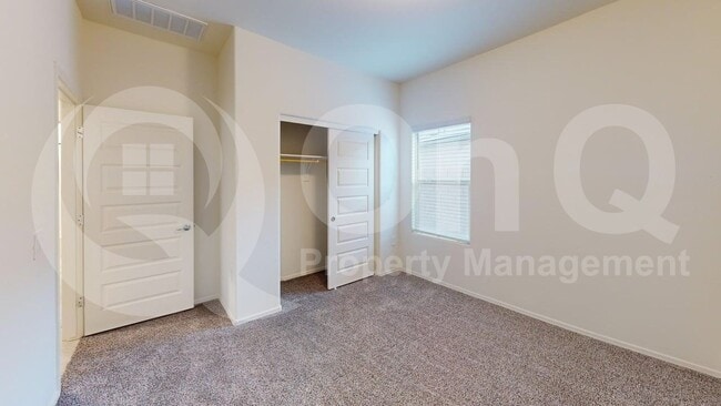 Building Photo - 10305 N Arroyo Lupine Way