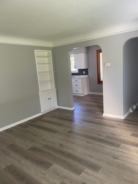 Building Photo - 2850 Northglen Dr