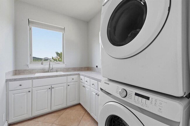 Building Photo - 14121 Farm to Market Rd 2769