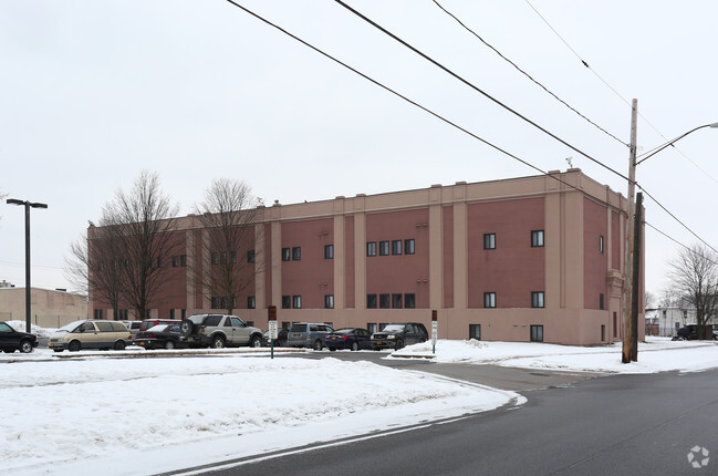 Building Photo - Brandegee Garden Apartments