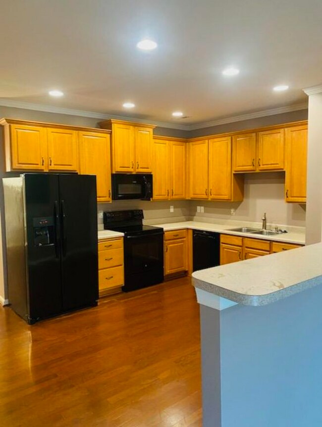 Building Photo - 5699 Stafford Rd