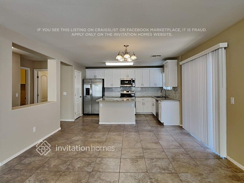 Building Photo - 207 E Valley View Dr