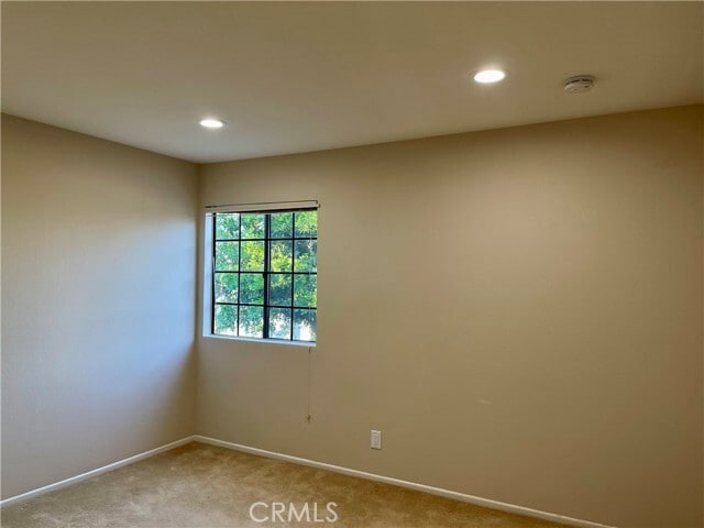 Building Photo - 3 Rushingwind