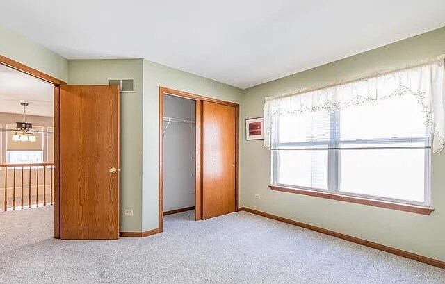 Building Photo - 1841 Lake Shore Dr