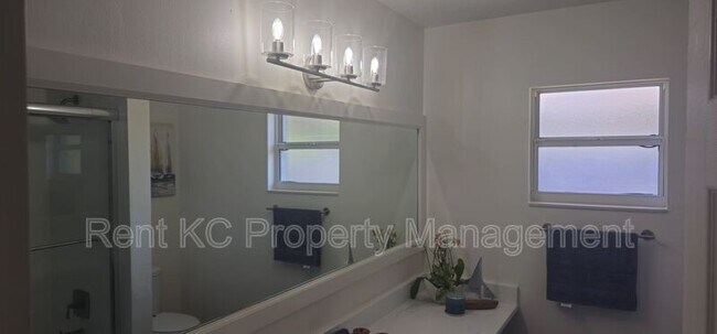 Building Photo - 589 Coconut St