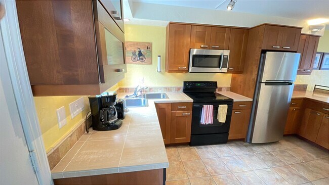 Building Photo - Furnished 2 Bdrm/2 Bath Condo in the Heart of Downtown Ashland!