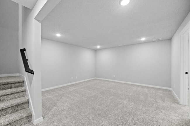 Building Photo - Brand New Townhome - Incredible Space